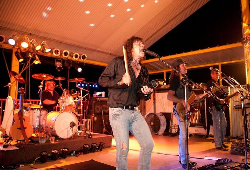 فندق Camden On The Lake Resort