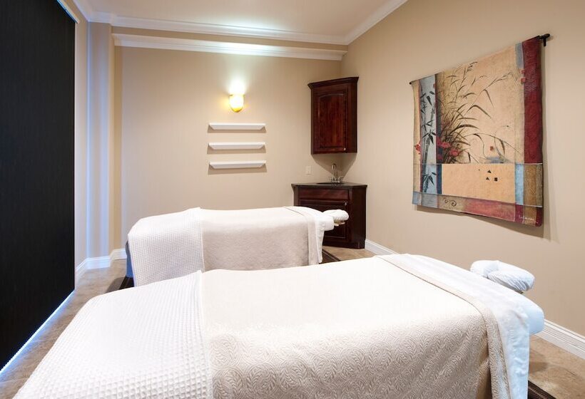 فندق Camden On The Lake Resort