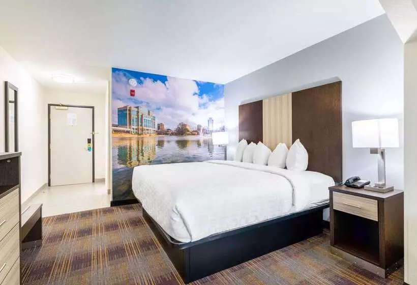 Отель Clarion Pointe Madisonhuntsville