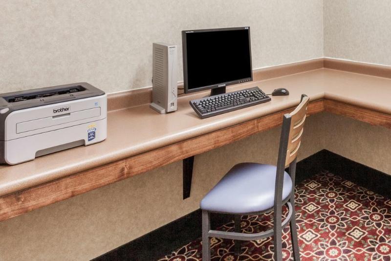 فندق Clarion Pointe Madisonhuntsville