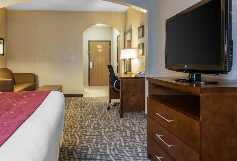 בית מלון כפרי Comfort Suites