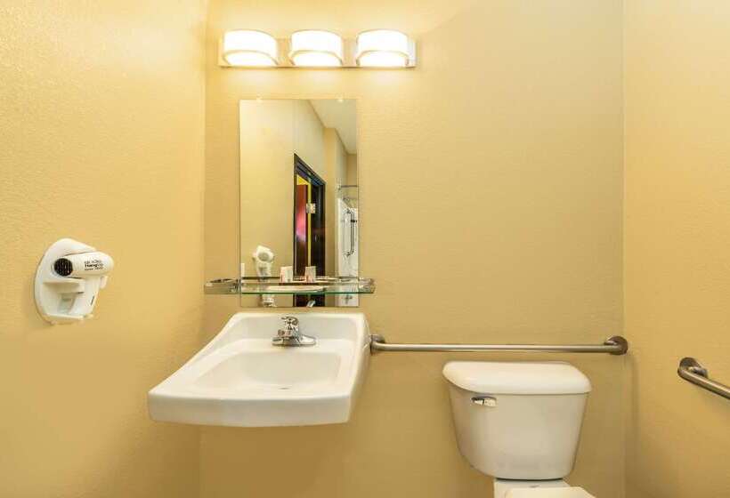 בית מלון כפרי Days Inn By Wyndham Rockdale Texas