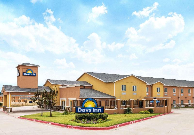 בית מלון כפרי Days Inn By Wyndham Rockdale Texas