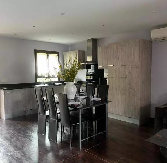 Отель Domaine De La Tannerie Chambres D Hôtes Et Appartements