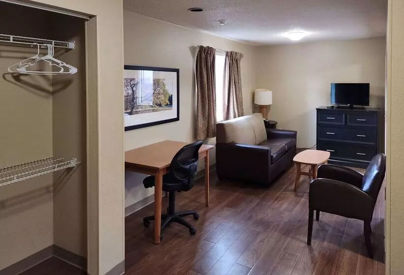 ホテル Suburban Studios Columbus East