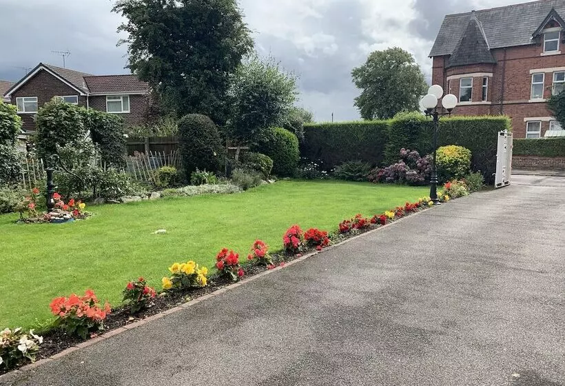 Hotel Green Gables Guest House