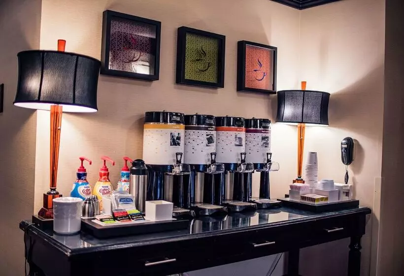 ホテル Hampton Inn Monticello