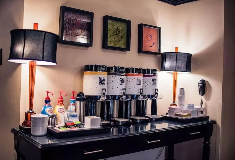 ホテル Hampton Inn Monticello