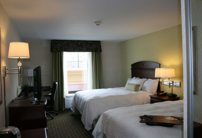 فندق Hampton Inn & Suites Clevelandmentor