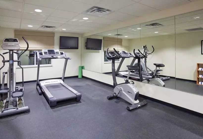 Holiday Inn Express Hotel & Suites Rogers, An Ihg