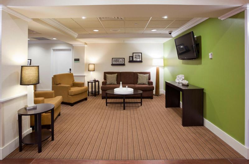 Holiday Inn Express Hotel & Suites Rogers, An Ihg