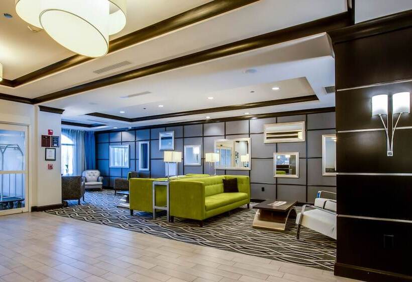 فندق Holiday Inn Express & Suites Charleston Arpt Conv Ctr Area, An Ihg