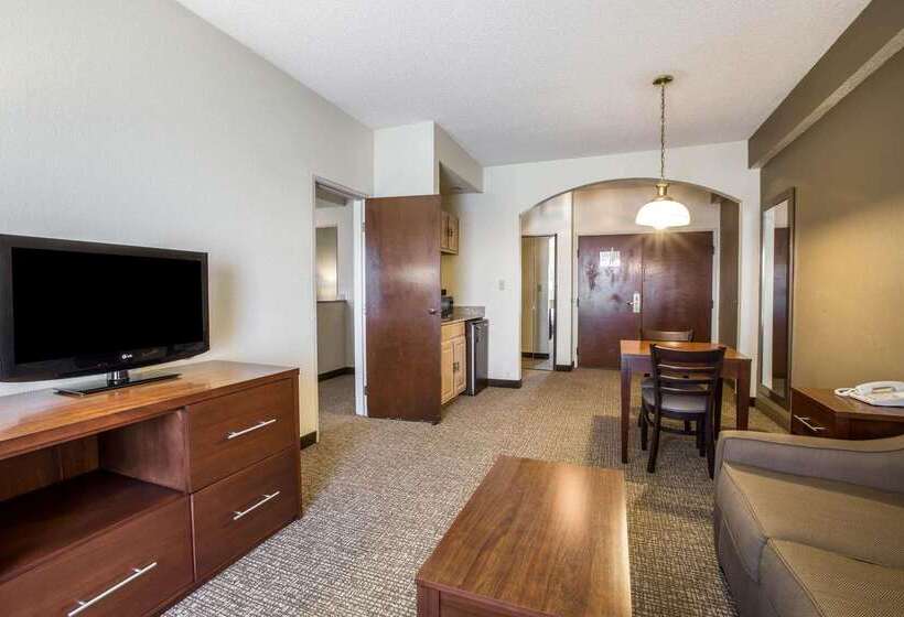 בית מלון כפרי Quality Suites