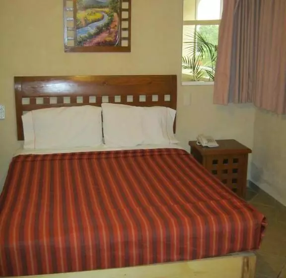 Отель Real Santa María