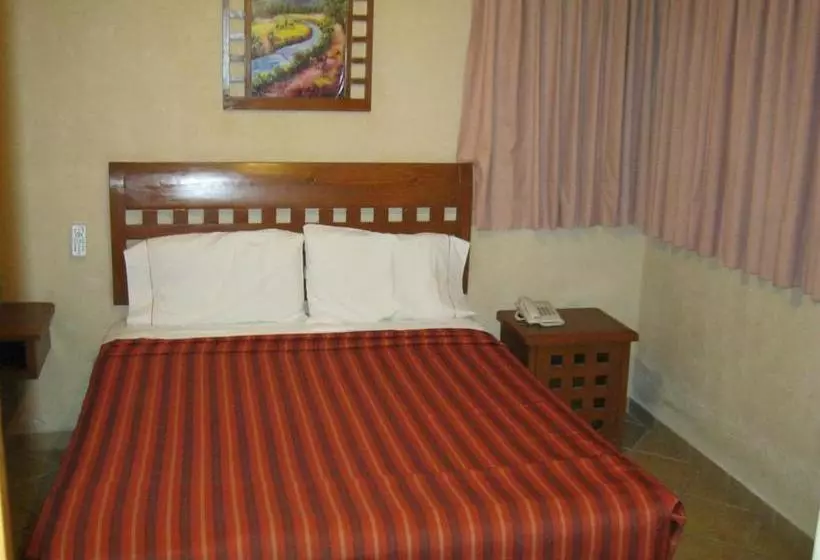 Отель Real Santa María