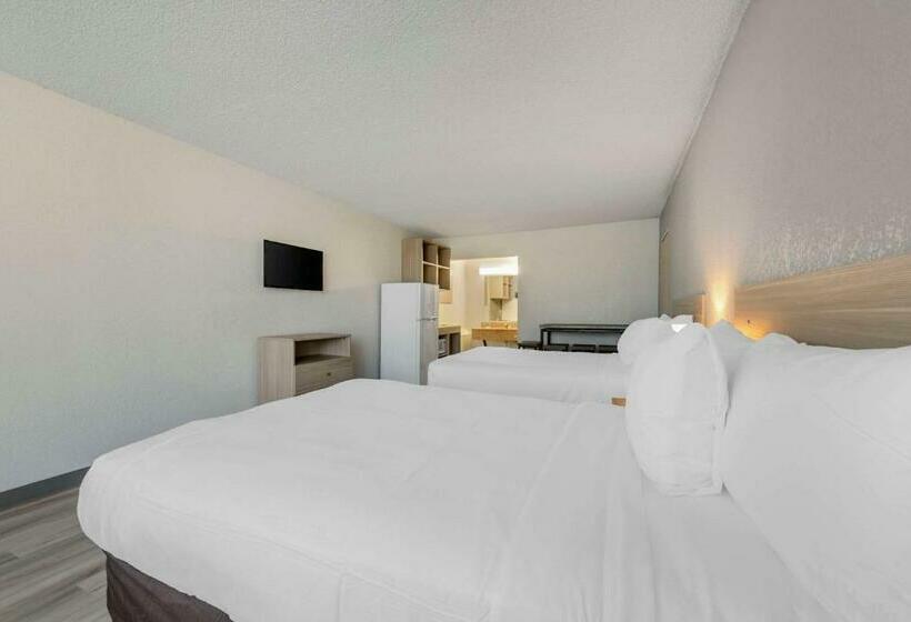 酒店 Suburban Studios Pueblo North