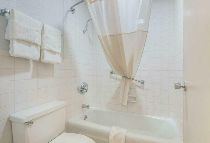 酒店 Suburban Studios Pueblo North