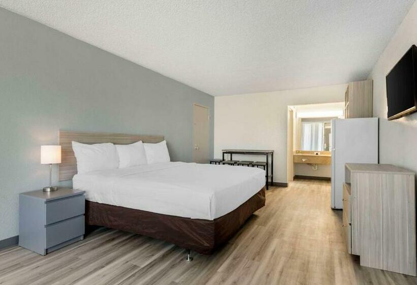 酒店 Suburban Studios Pueblo North