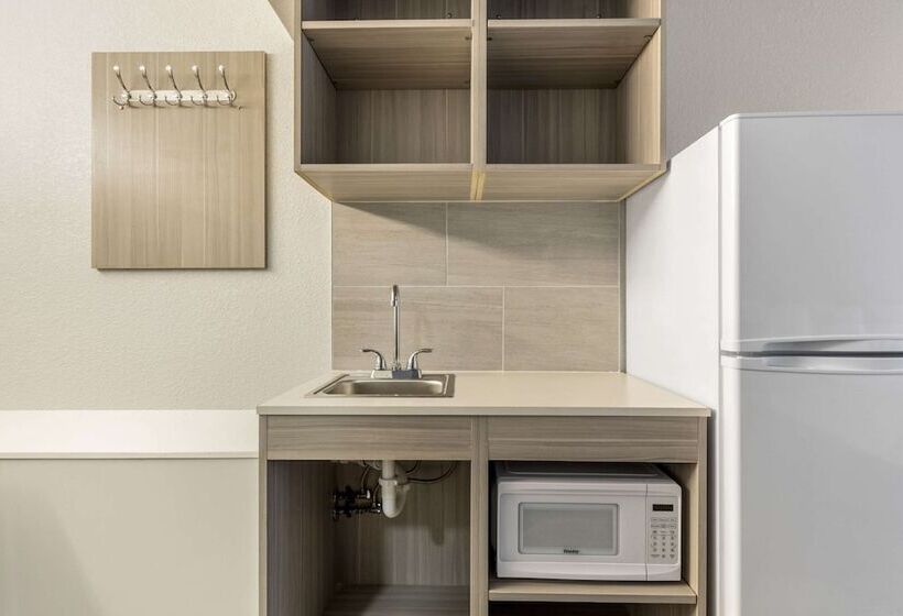 酒店 Suburban Studios Pueblo North