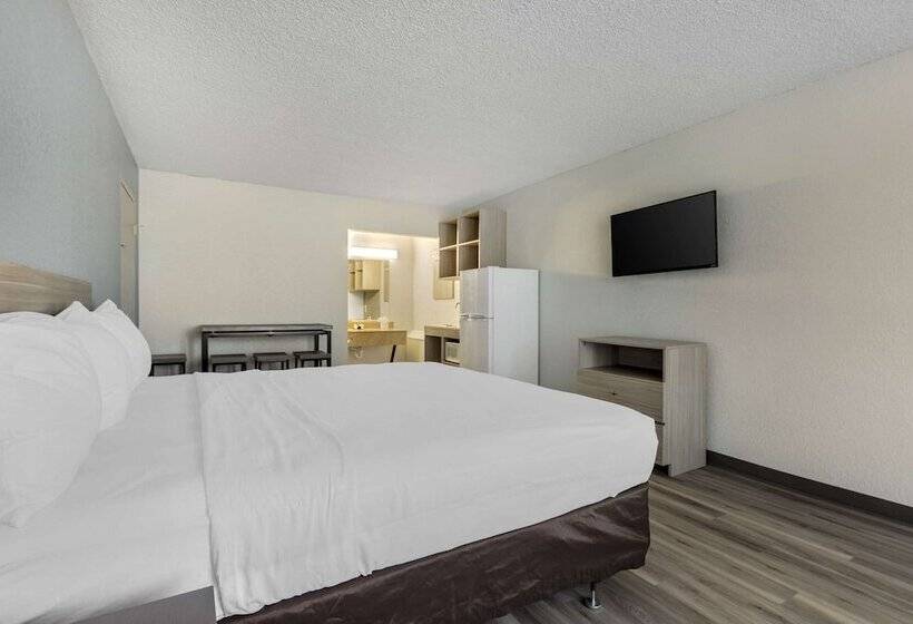 酒店 Suburban Studios Pueblo North