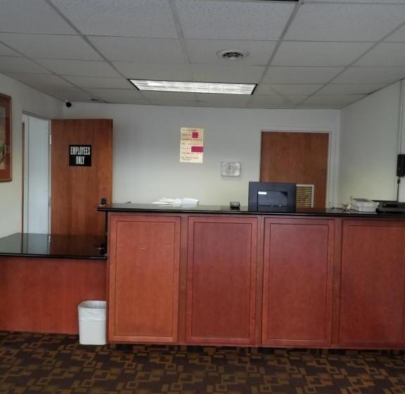 酒店 Suburban Studios Pueblo North