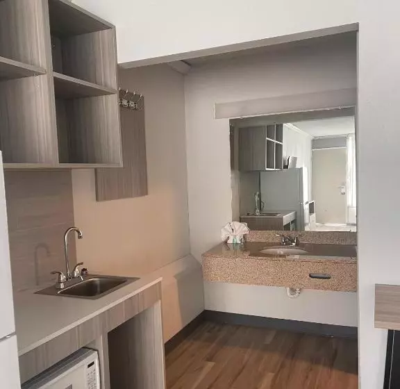 Szálloda Suburban Studios Pueblo North