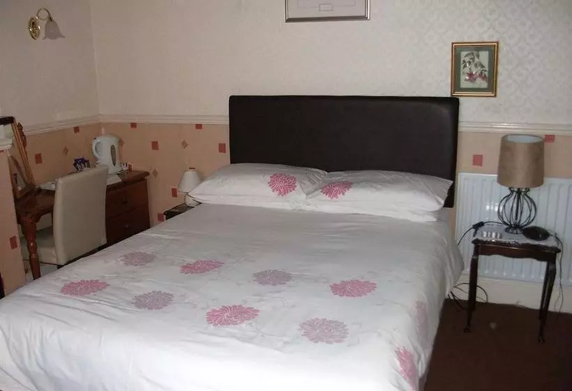 Отель Townhouse Bed & Breakfast