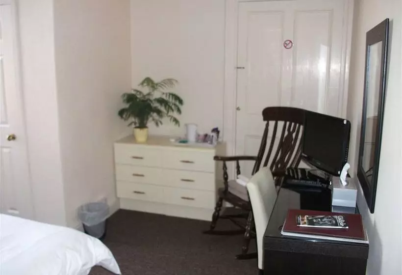 Отель Townhouse Bed & Breakfast