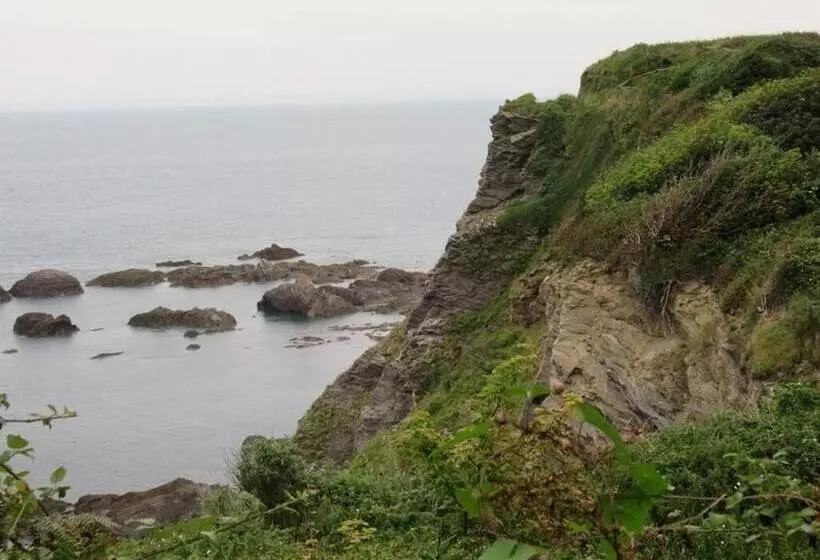 Hotel Avoncourt Lodge