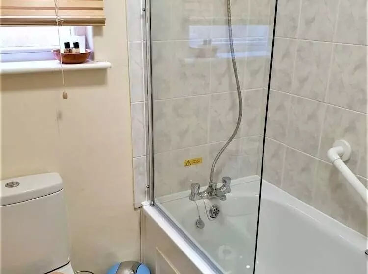 Hotel Avoncourt Lodge