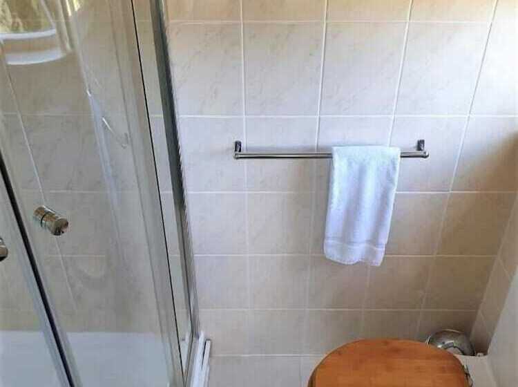 בית מלון כפרי Avoncourt Lodge