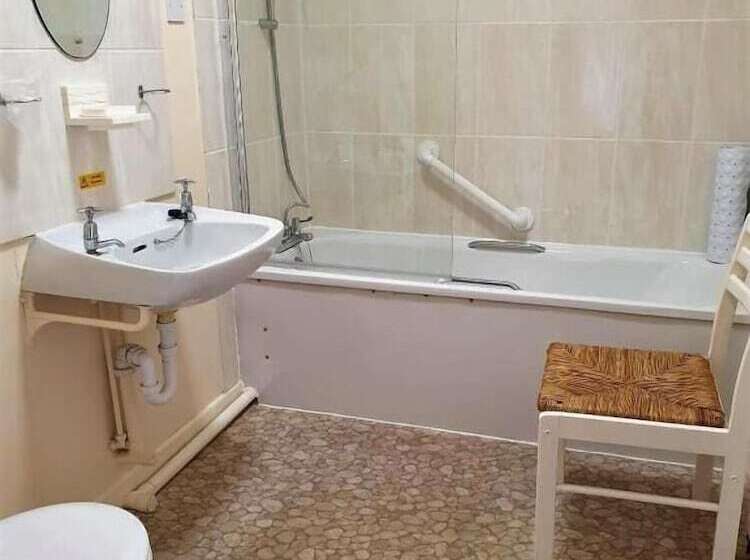 בית מלון כפרי Avoncourt Lodge