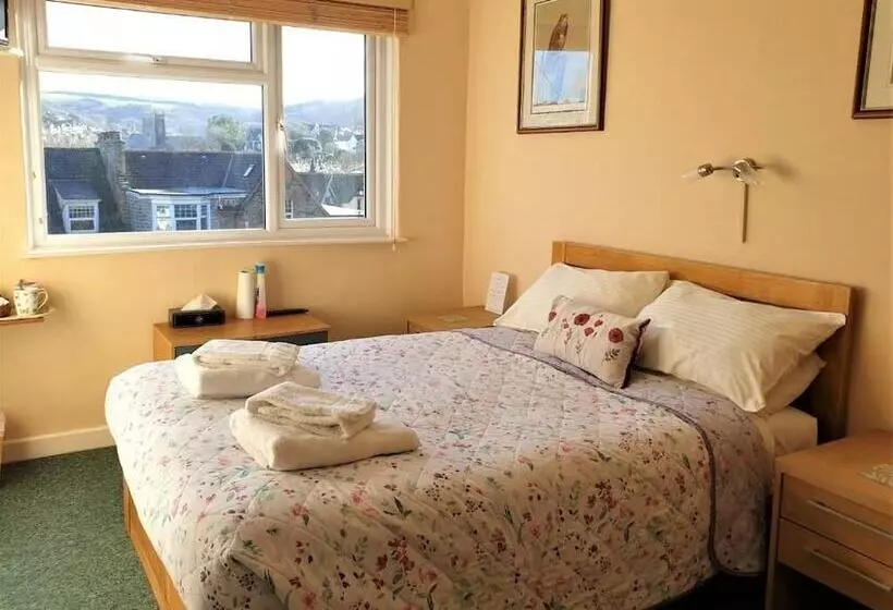 Hotel Avoncourt Lodge