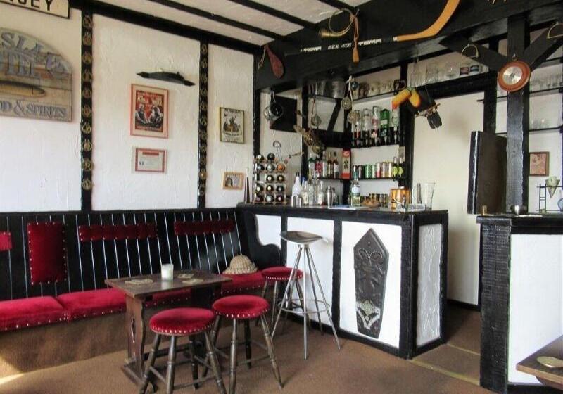 בית מלון כפרי Avoncourt Lodge