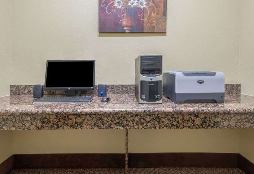 Отель Baymont By Wyndham Wichita Falls