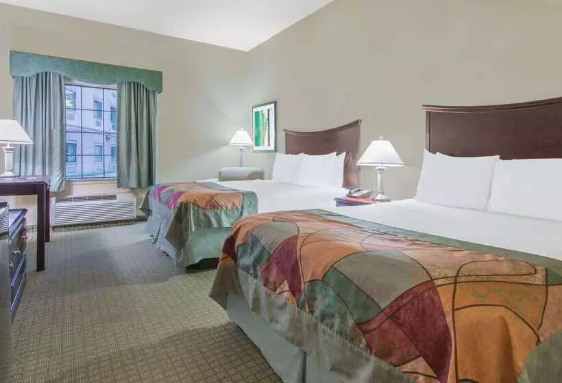 호텔 Baymont By Wyndham Wichita Falls