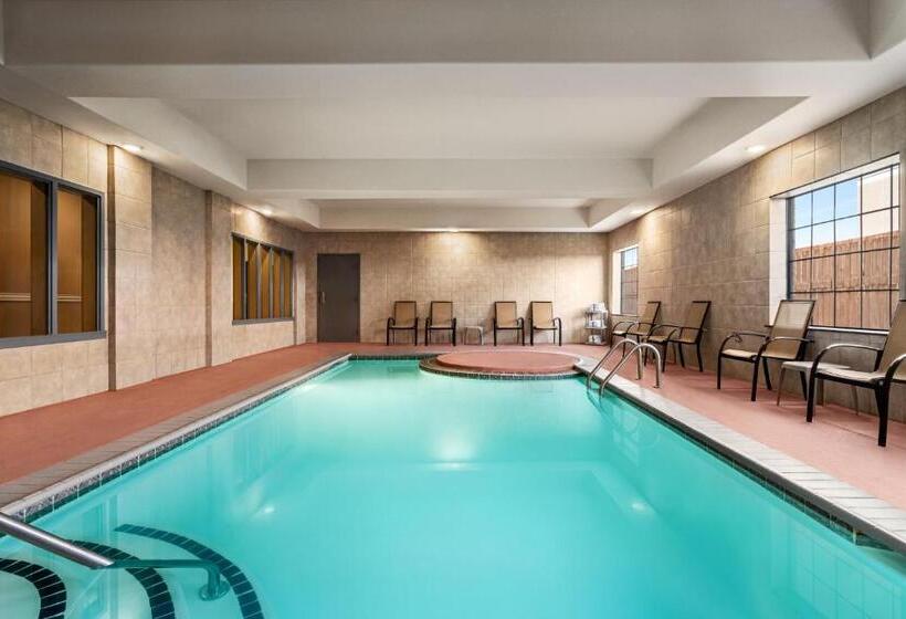 Отель Baymont By Wyndham Wichita Falls