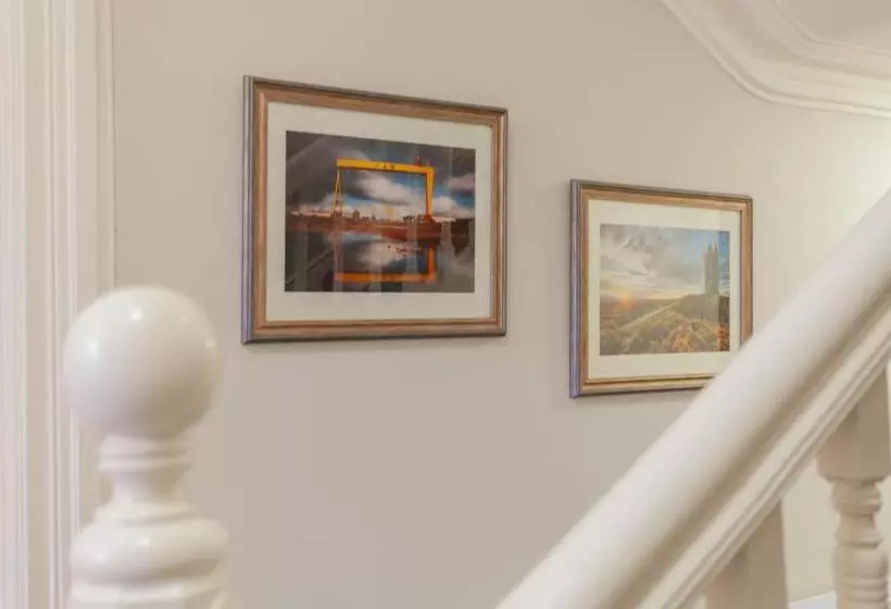 Hotelli Camera Guesthouse