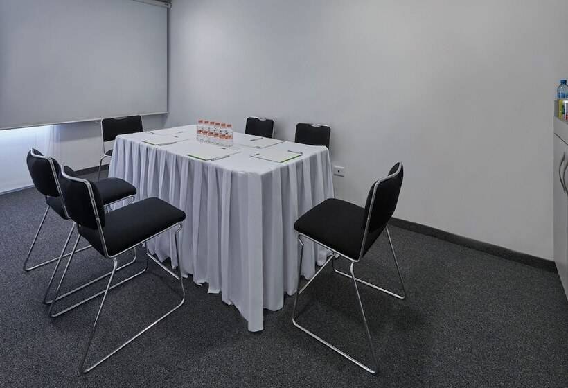 فندق City Express Junior By Marriott Guadalajara Periferico Sur