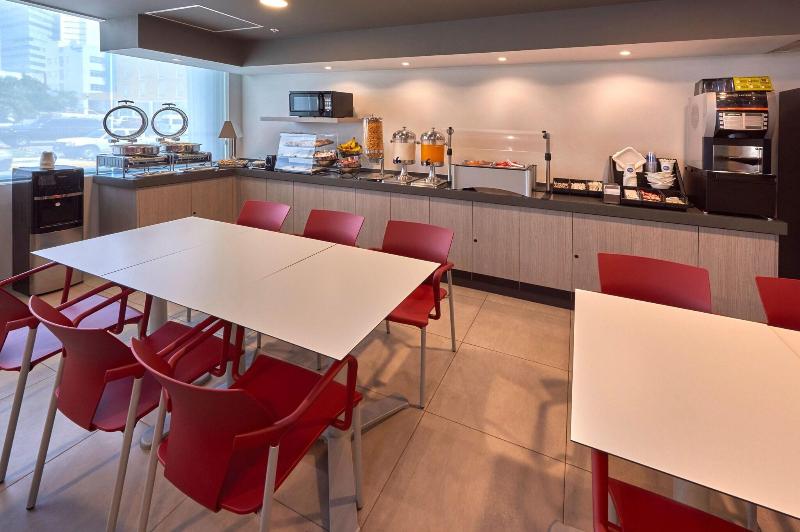 فندق City Express Junior By Marriott Guadalajara Periferico Sur