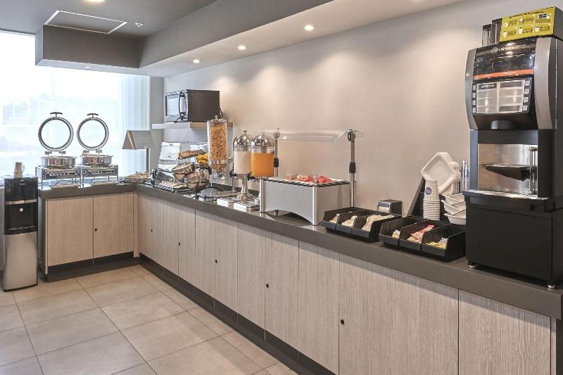 فندق City Express Junior By Marriott Guadalajara Periferico Sur