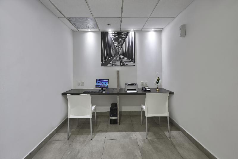 فندق City Express Junior By Marriott Guadalajara Periferico Sur