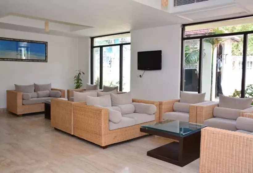 호텔 Country Inn Tarika, Goa, Varca Beach