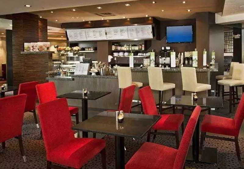 فندق Courtyard By Marriott Dulles Town Center