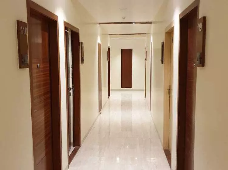 Отель Milan International