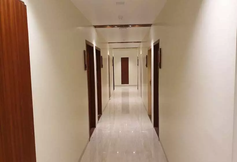 Отель Milan International