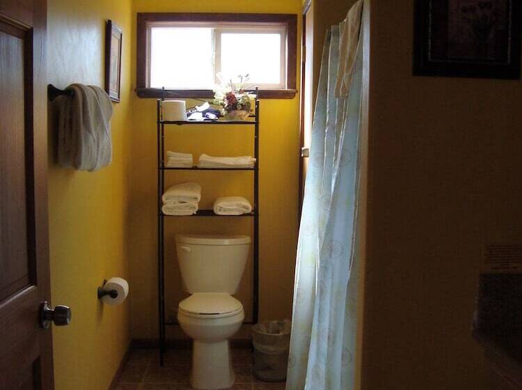 בית מלון כפרי Sequoia Riverfront Cabins