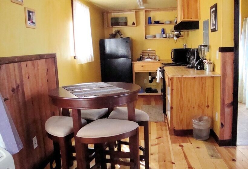 בית מלון כפרי Sequoia Riverfront Cabins