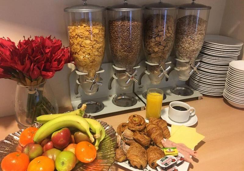 Stockwood Hotel   Luton Airport