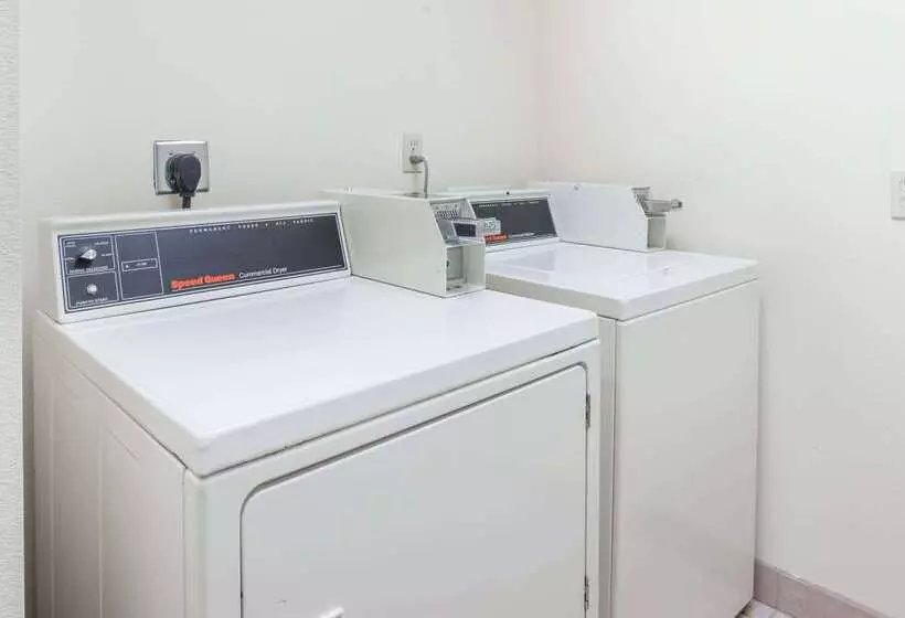 호텔 Super 8 By Wyndham St Robert Ft Leonard Wood Area